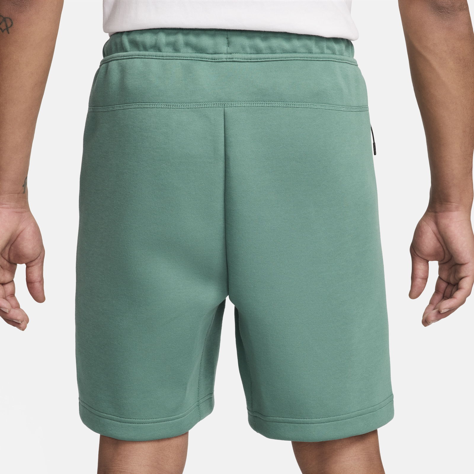 TECH FLEECE SHORT