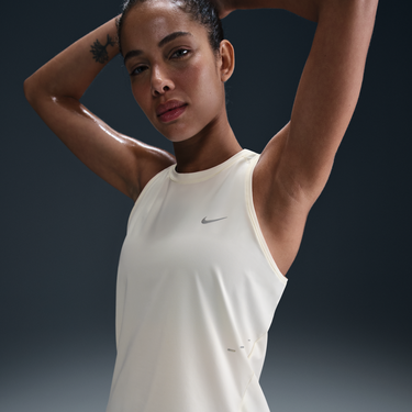 Tielko Nike Swift Dri-FIT Running Tank Top Biela | HQ0620-133, 3