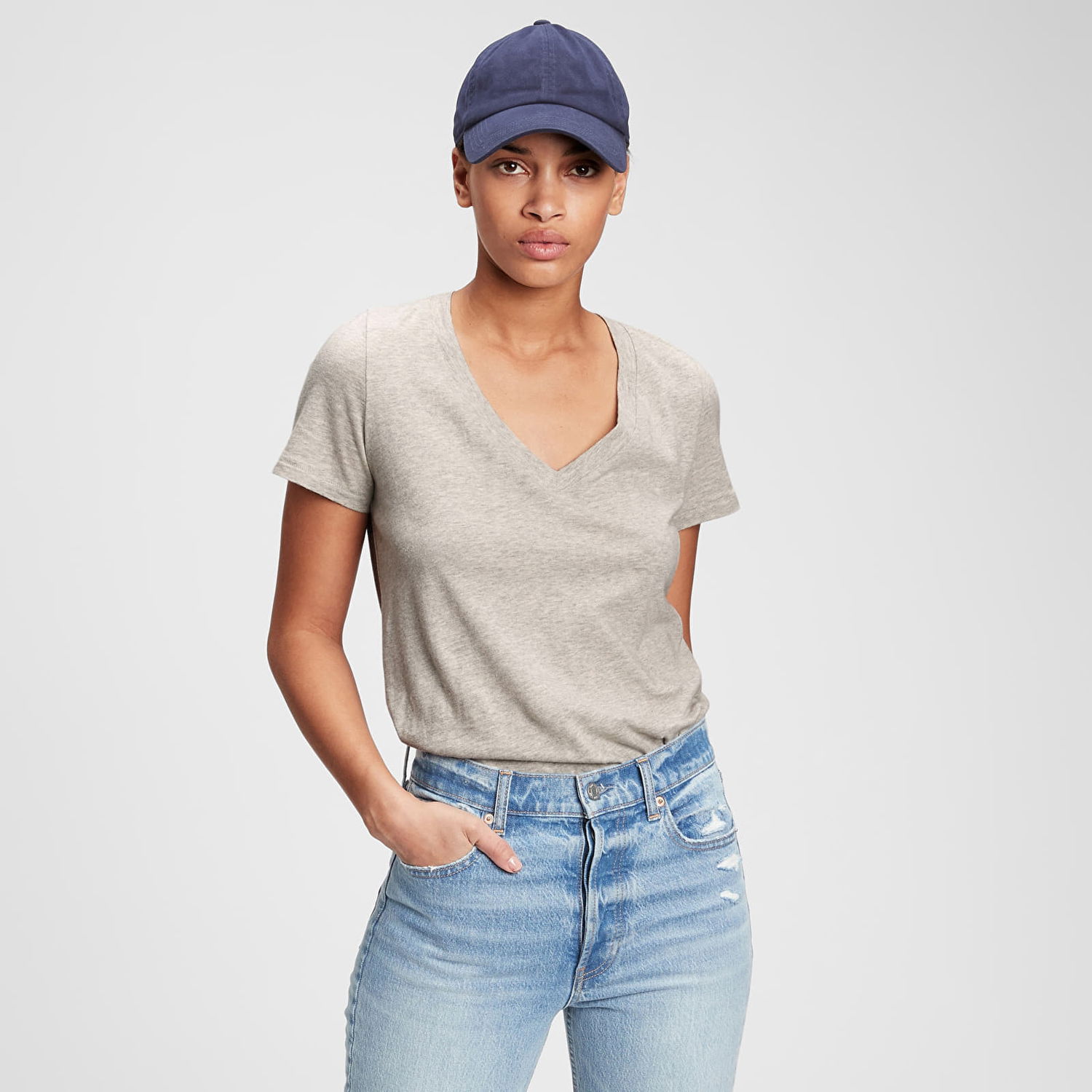 Tričko GAP V-Neck Tee Heather Grey Šedá | 740140-01, 0