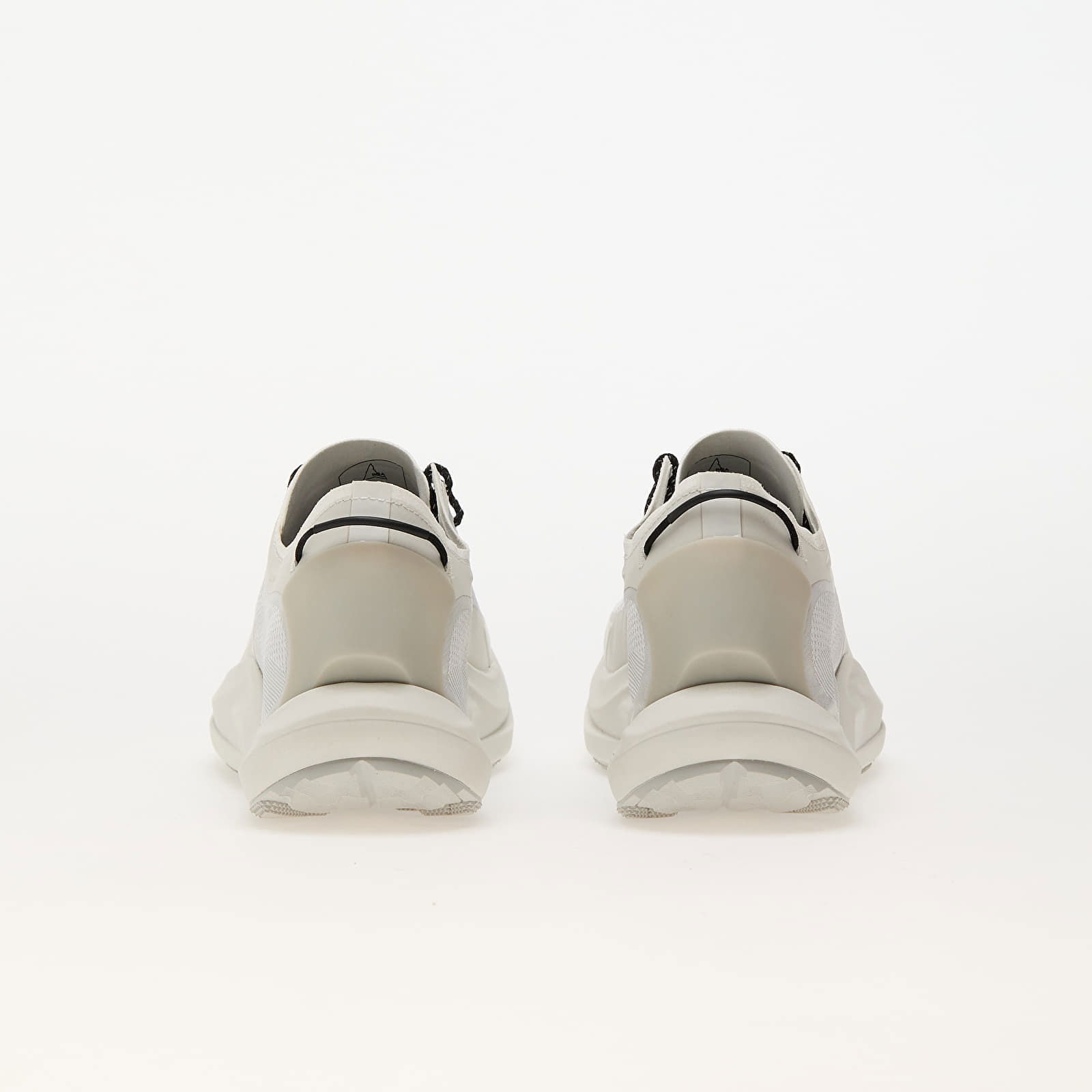 Sella Off White