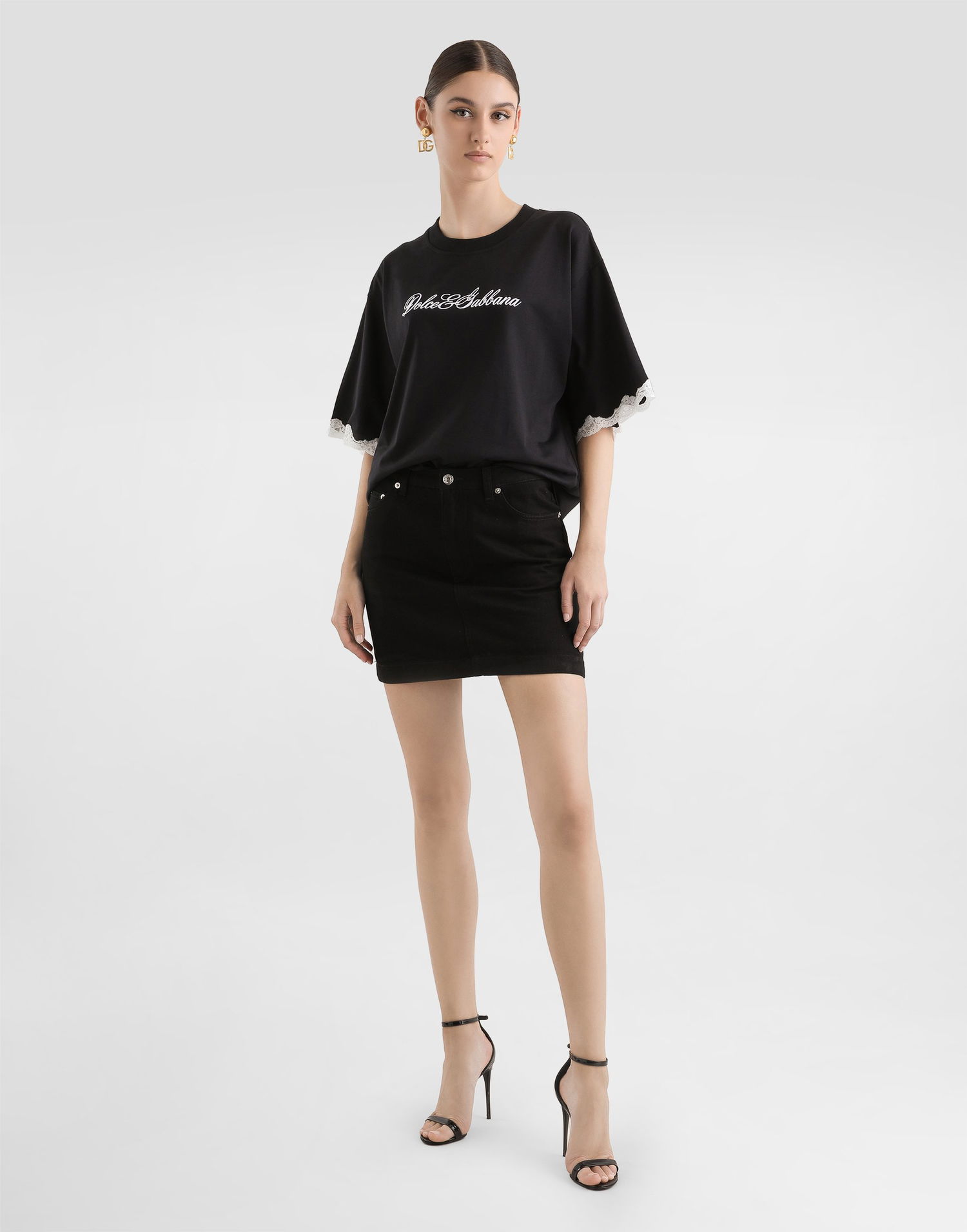 Tričko Dolce & Gabbana Dolce & Gabbana Jersey T-Shirt with Lace Sleeves and Embroidery Čierna | F8V62ZGDDB8N0000, 1