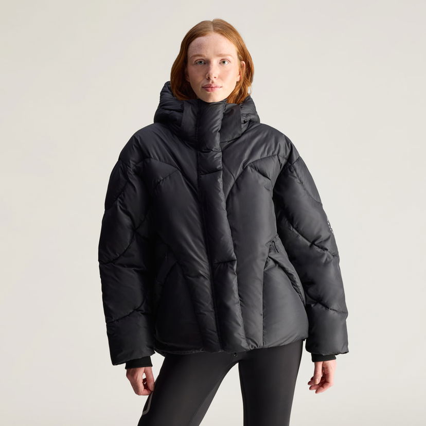 Prešívaná bunda adidas Performance Mid-Length Puffer Jacket by Stella McCartney Čierna | JW2036