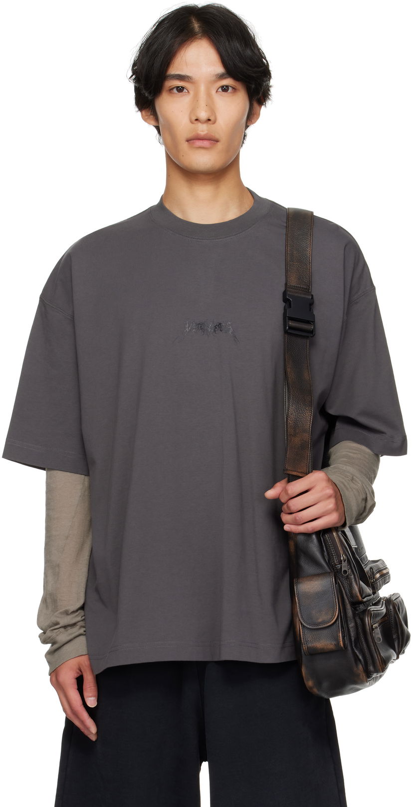 Tričko VETEMENTS VETEMENTS Metal Logo Regular Fit T-Shirt Šedá | UH76TR600M
