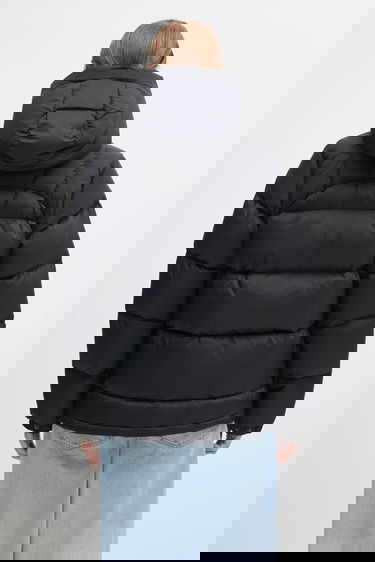 Prešívaná bunda FJÄLLRÄVEN Winter Expedition Down Jacket Čierna | F89995, 2