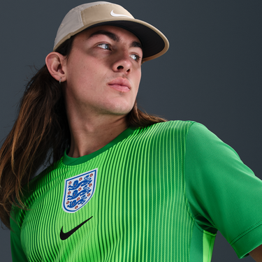 Dres Nike England 2025/26 Stadium Replica Dri-FIT Goalkeeper Jersey Zelené | IF3953-310, 3