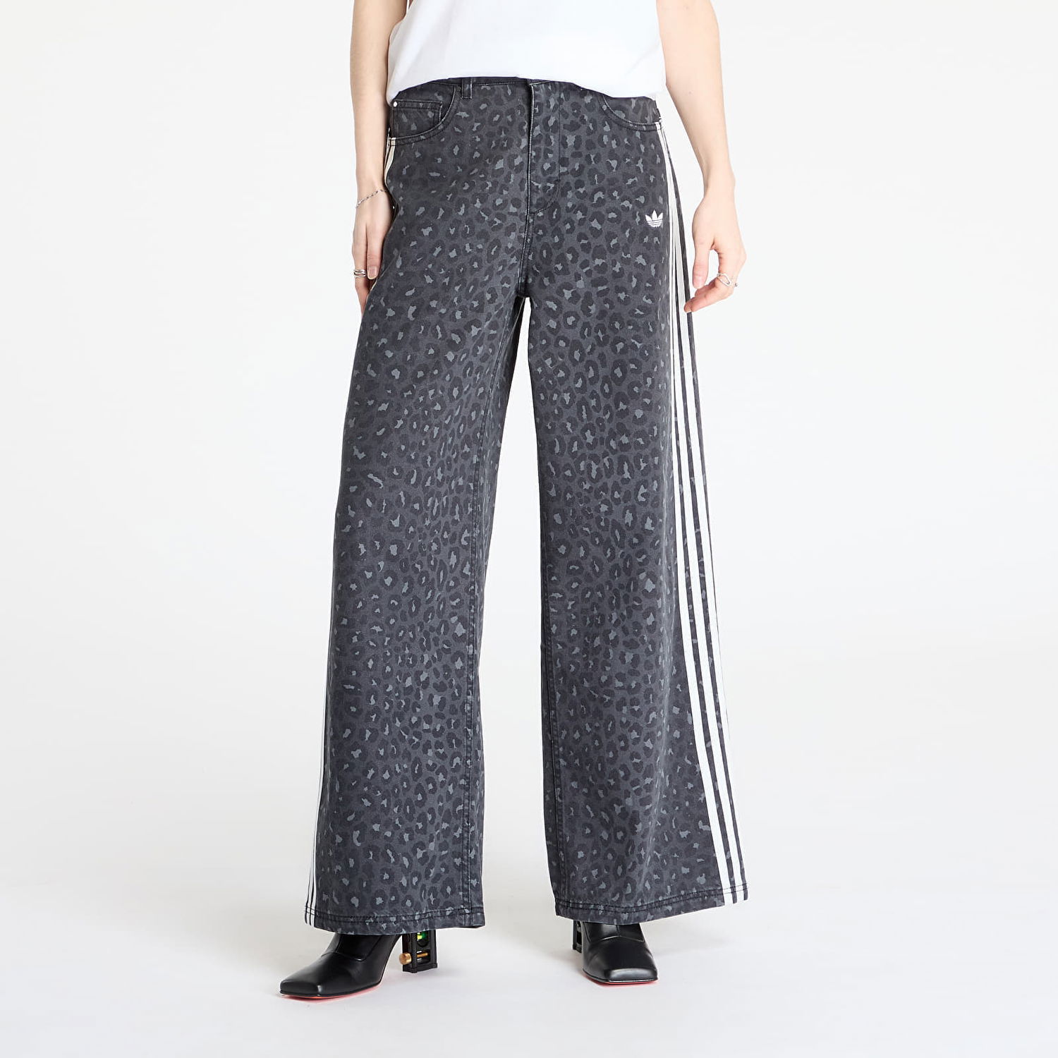 Džínsy adidas Originals adidas Originals Loose Leopard Print Pants Šedá | KA2679, 0