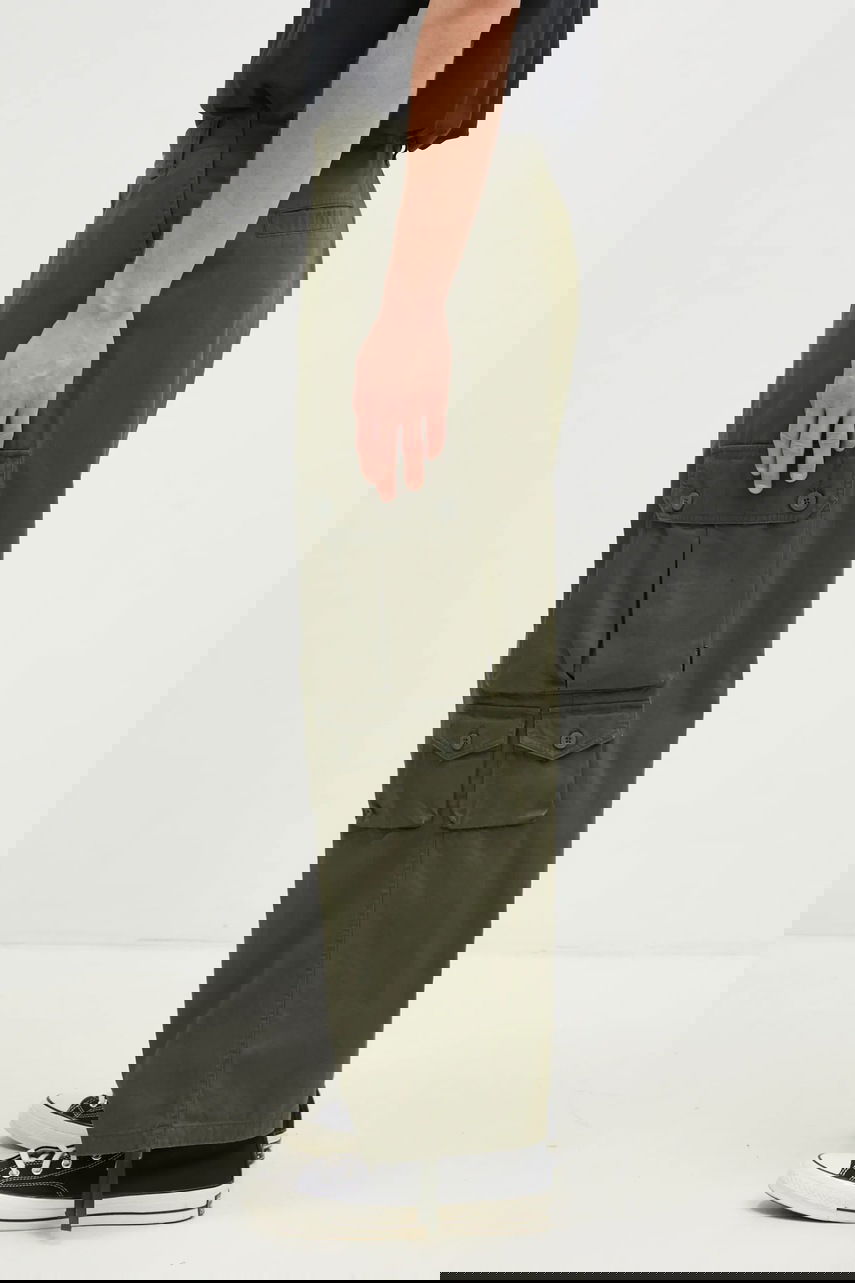 Cargo nohavice Carhartt WIP Tracker Wide-Leg Cargo Pants with Utility Pockets Zelené | I033835.666XX, 1