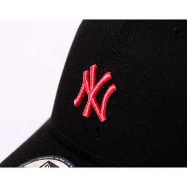 Šiltovka New Era 9FORTY Trucker MLB Home Field New York Yankees Black / Lava Red  One Size Čierna | 60435268, 3