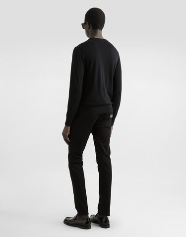 Sveter Dolce & Gabbana Dolce & Gabbana Silk Round-Neck Sweater with Jewel Detail Čierna | GXX02ZJBW05N0000, 2