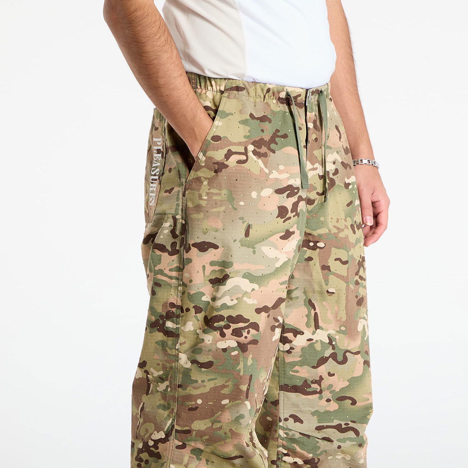 Nohavice Pleasures Gem Camo Wide Pants Rôznofarebný | P25F051-CAMO, 1