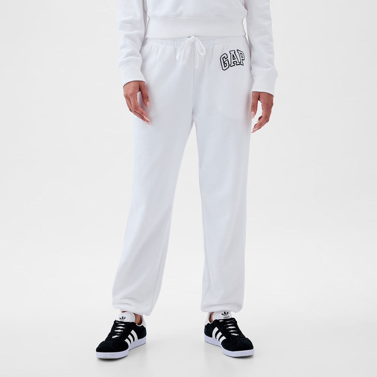 Nohavice GAP Logo Joggers Optic White V6 Biela | 889527-02, 0