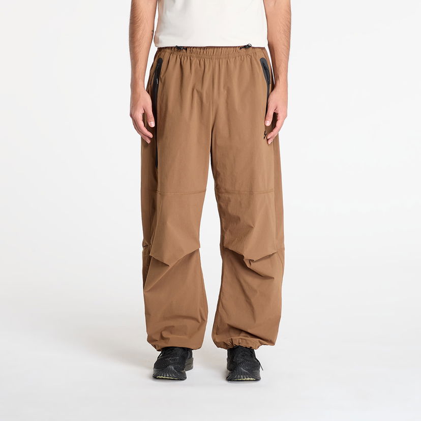 Nohavice Nike Tech Woven Oversized Pants Hnedá | HM7158-235