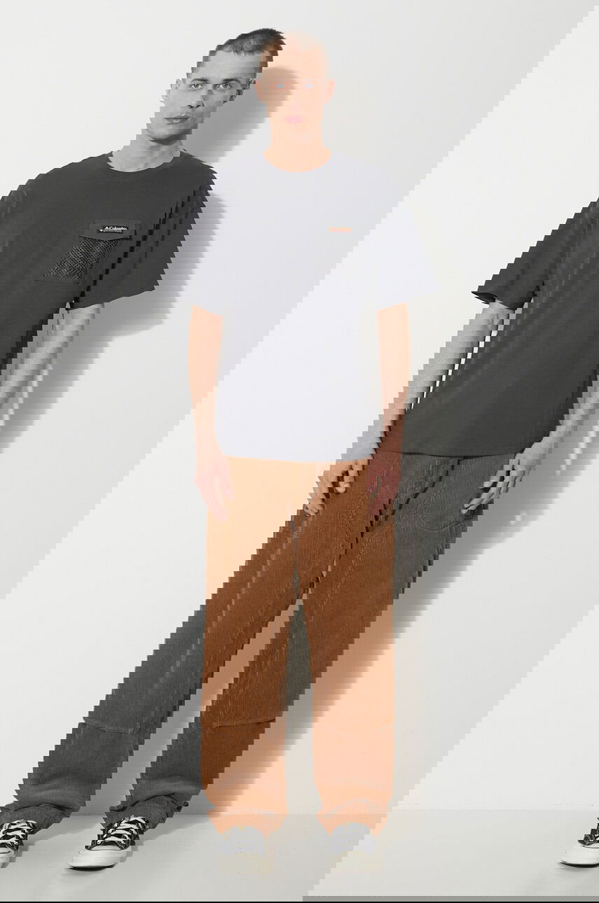 Tričko Columbia Painted Peak T-Shirt with Utility Mesh Pocket Šedá | 2074481, 1