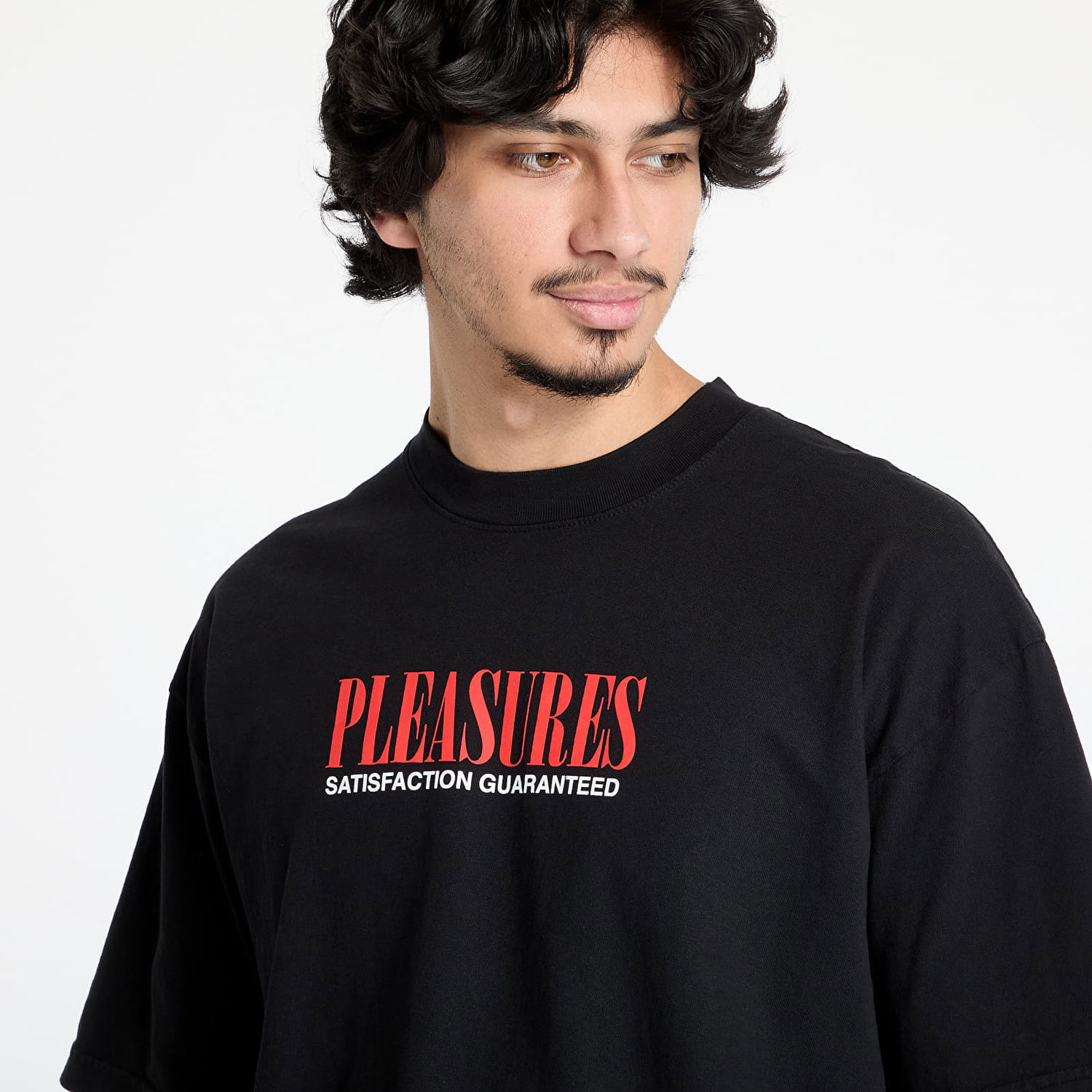Tričko Pleasures Pleasures Satisfaction T-Shirt Čierna | P25SP052 BLACK, 1