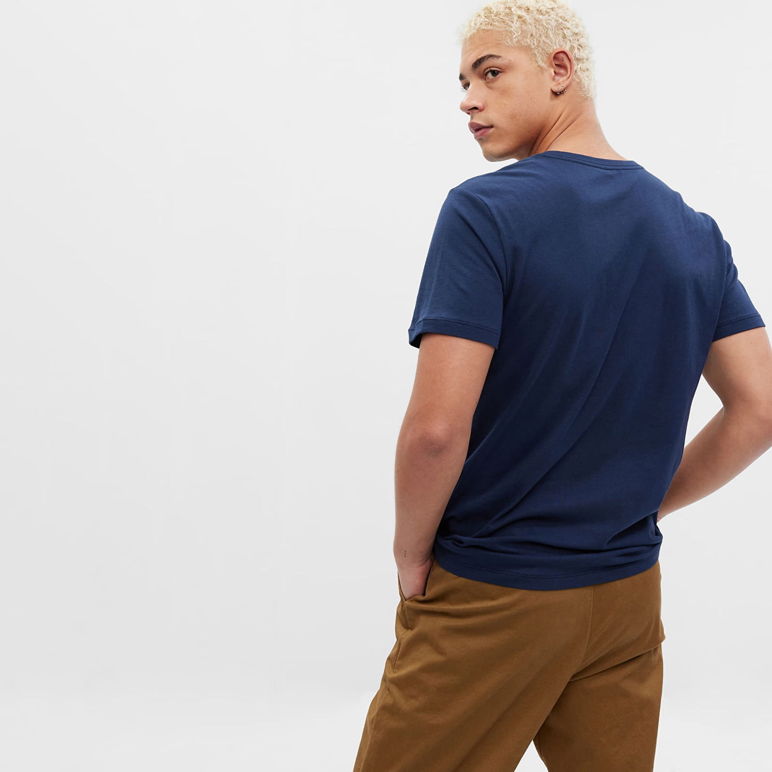 Tričko GAP Micro Logo Vee Neck Tee Tapestry Navy Navy | 753771-03, 1
