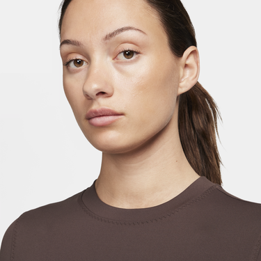 Tričko Nike Fitted Dri-FIT Long Sleeve Top Hnedá | FQ2148-237, 2