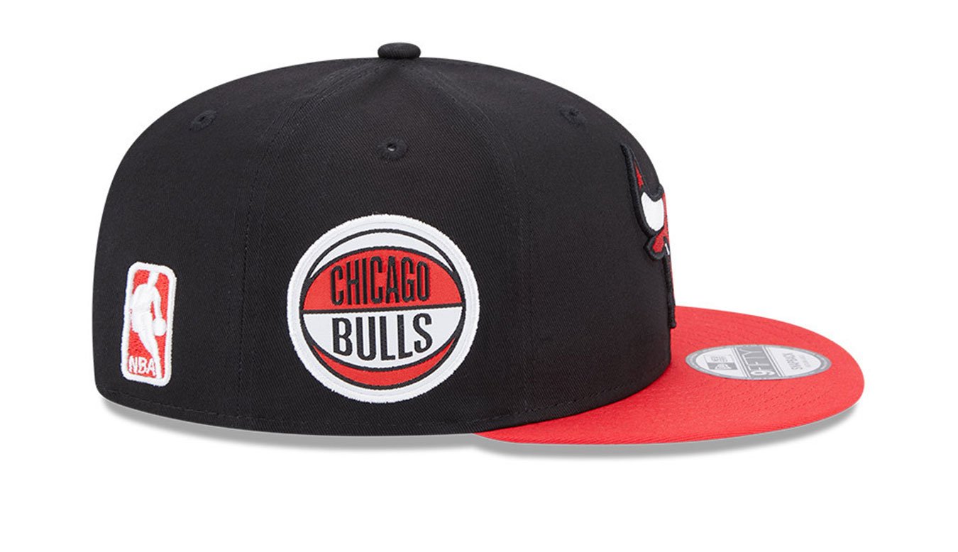 Chicago Bulls Team Side Patch 9FIFTY Snapback Cap