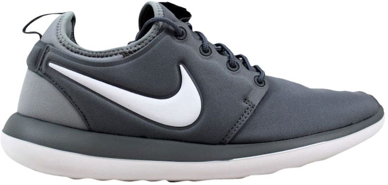 Tenisky a topánky Nike Roshe Two Šedá | 844653-004