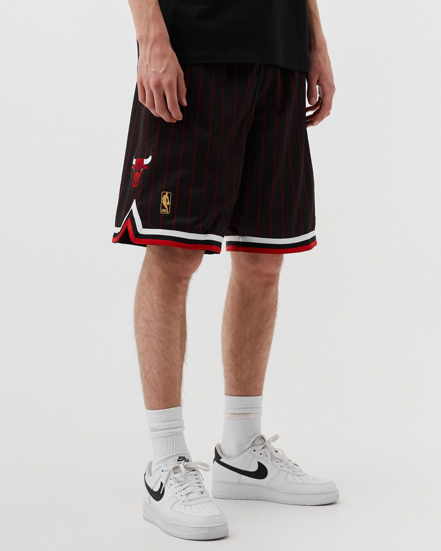 Šortky Mitchell & Ness NBA AUTHENTIC ALTERNATE SHORTS CHICAGO BULLS 1996-97 Čierna | ASHRGS18112-CBUBLCK96, 1