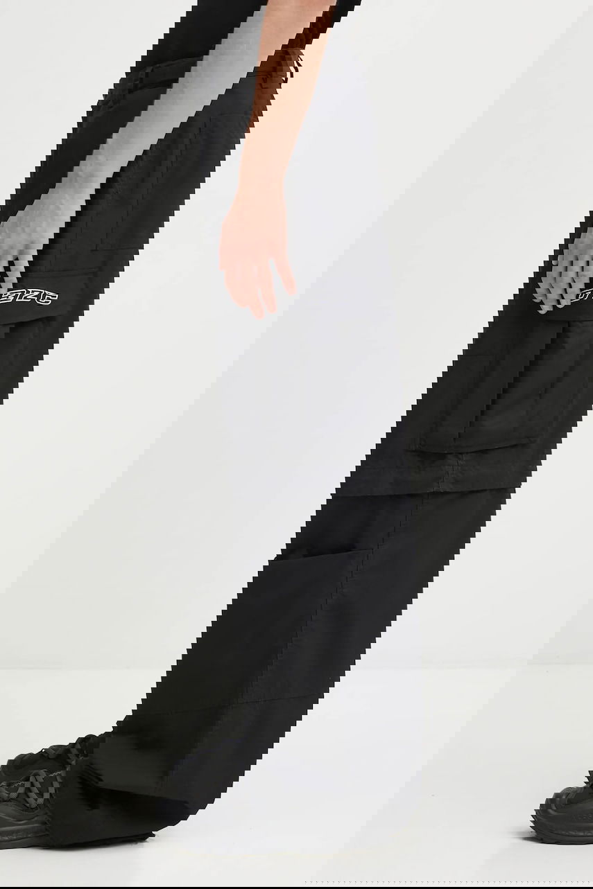 Cargo nohavice 032C 032C 'Double-Edged Sword' Wide-Leg Cargo Pants Čierna | F25.URW.1001.000, 1