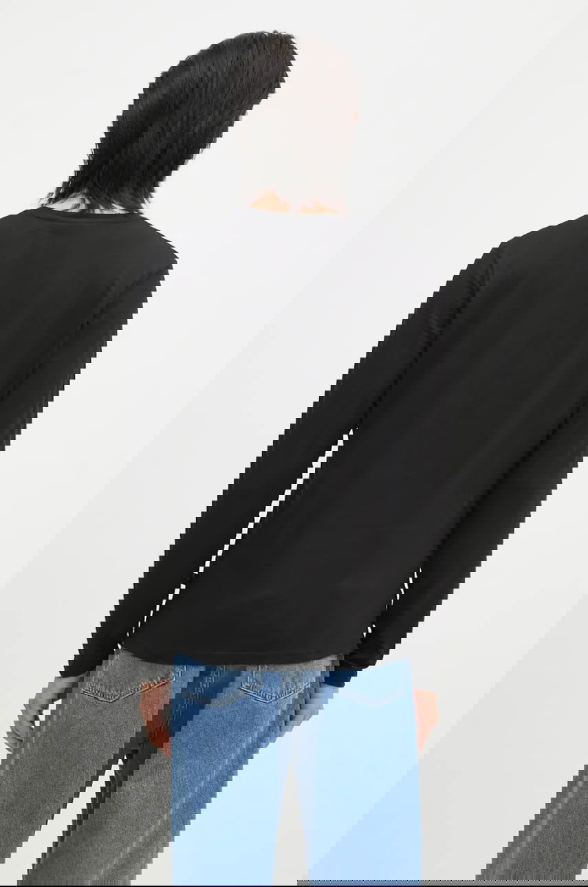 Basic LS Small Logo T-Shirt