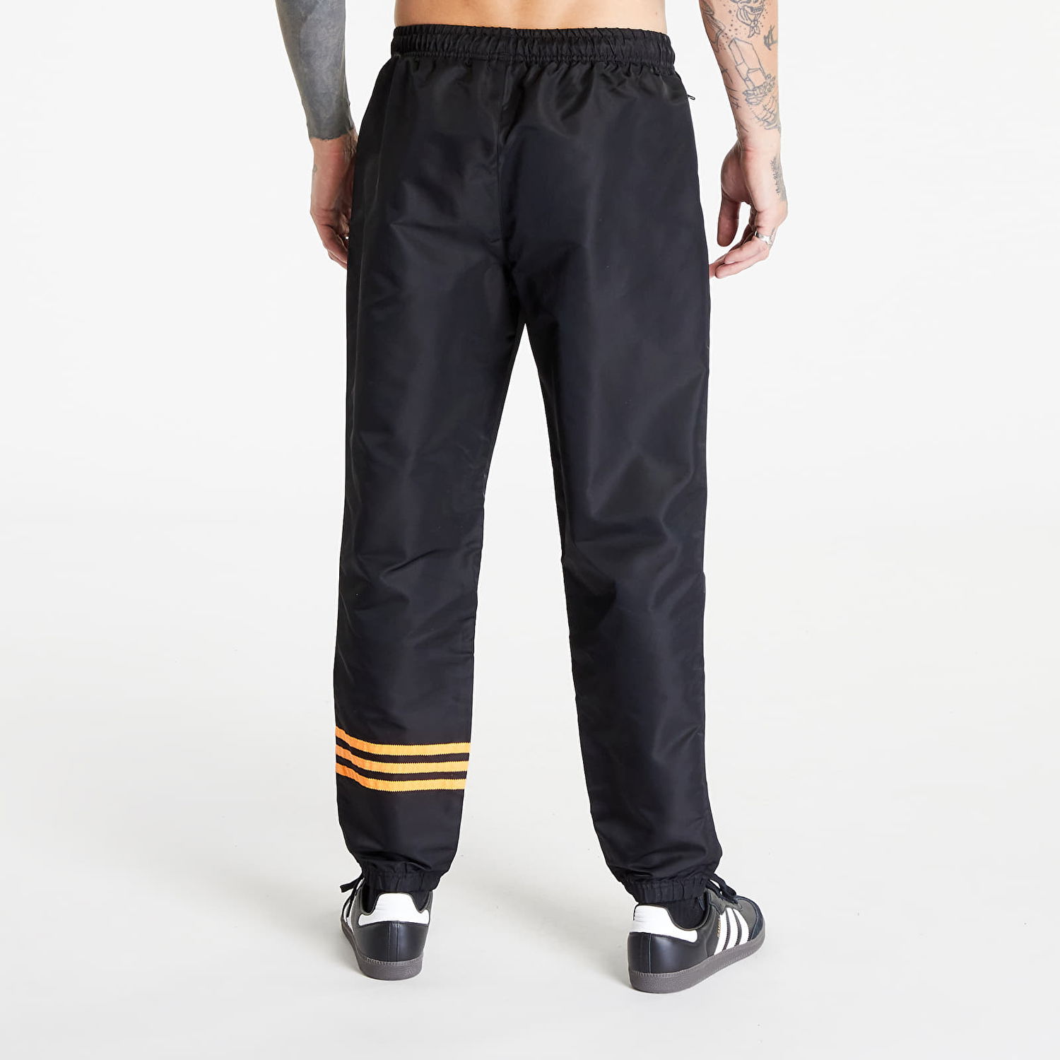 Nohavice a džínsy adidas Originals Neuclassics+ Track Čierna | IM4437, 1