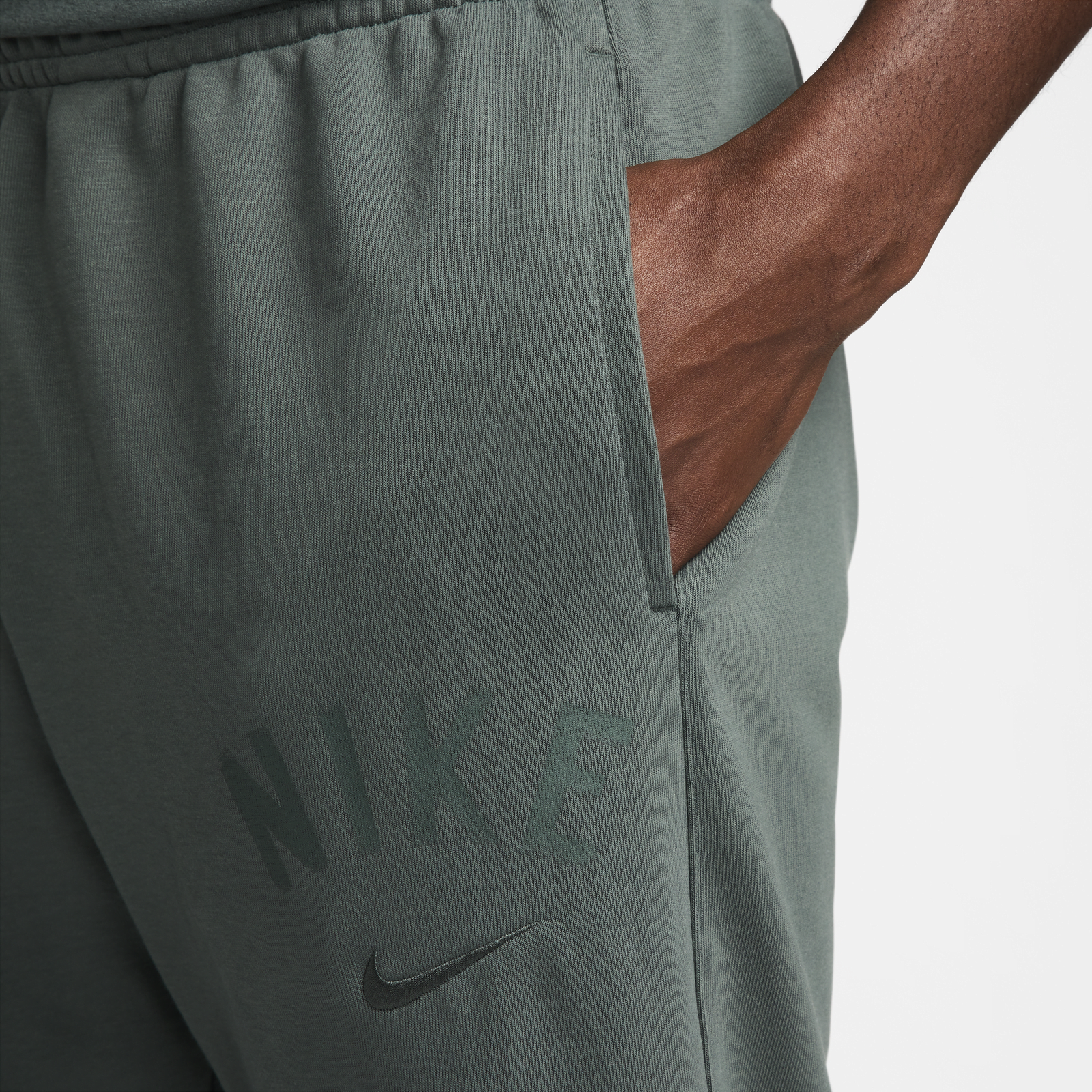 Swoosh Dri-FIT Fleece Fitness Pants