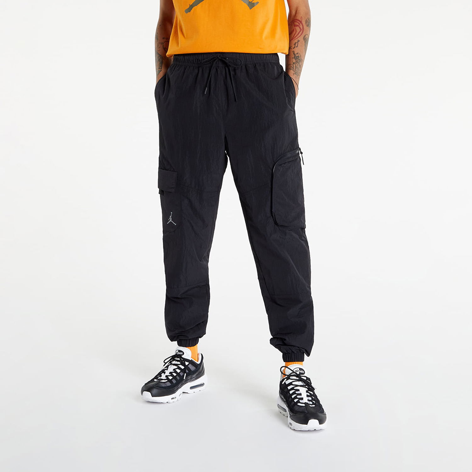 Nohavice Jordan Engineered Track Pants Čierna | DJ0236-010, 1