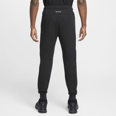 Tepláky Nike Central Cee x Tech Fleece Sweatpants Čierna | HQ3749-010, 2