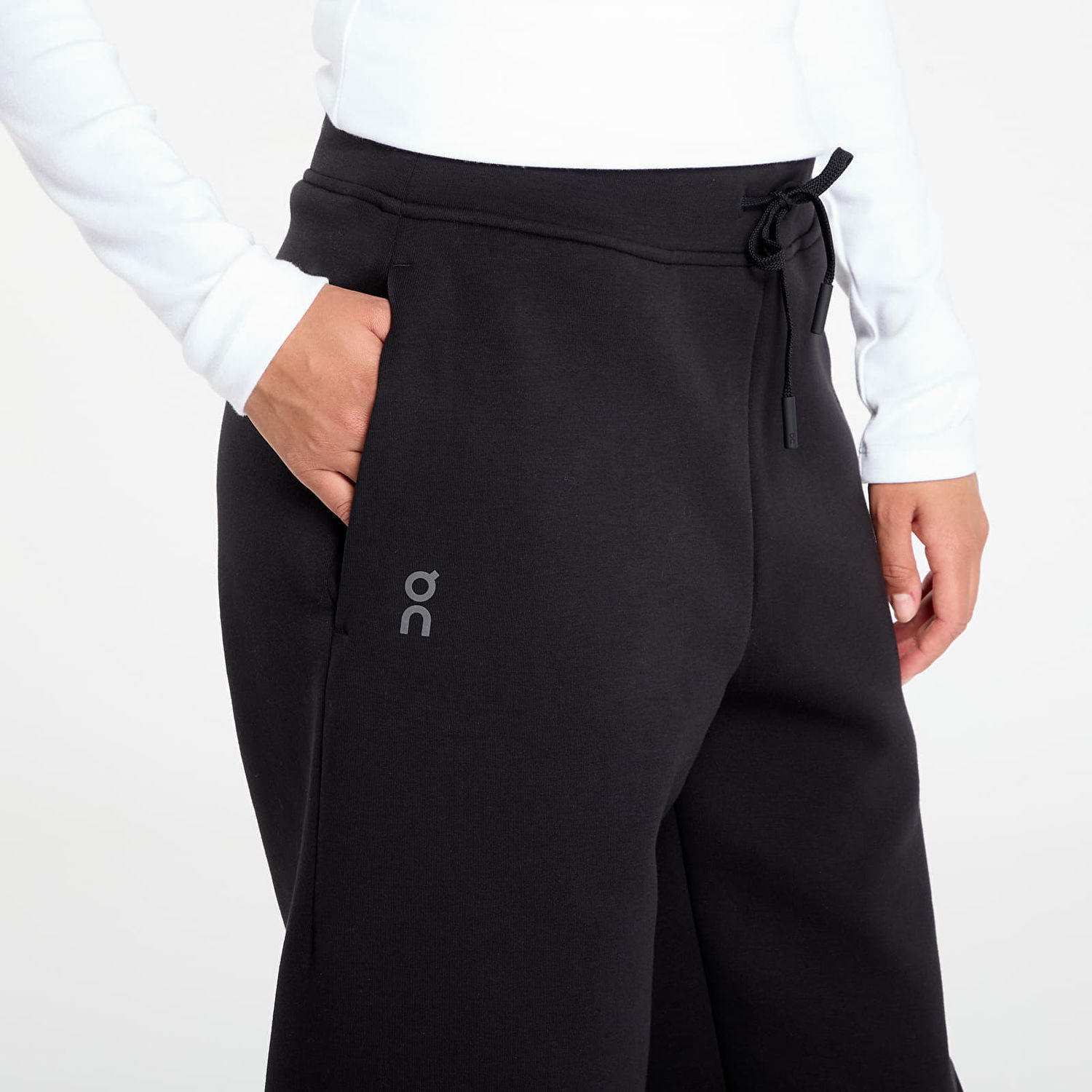 Tepláky On Running Focus Tech Sweatpants Čierna | 1WF30390553 W, 1