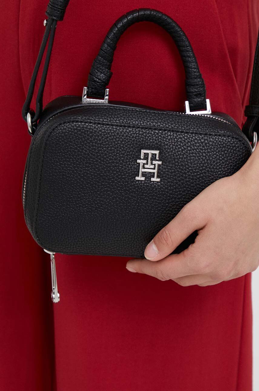 Kabelka Tommy Hilfiger Emblem Small Bag Čierna | AW0AW14880, 0