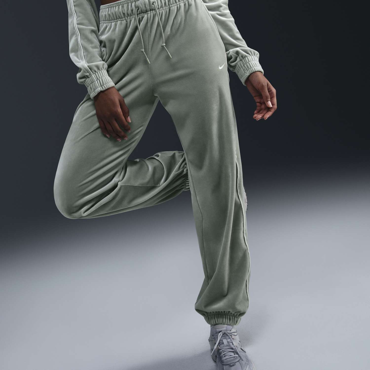 Tepláky Nike Velvet Running Pants Zelené | FZ3682-370, 1