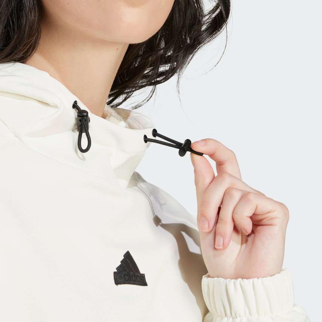 Sportswear City Escape Hoodie With Bungee Cord