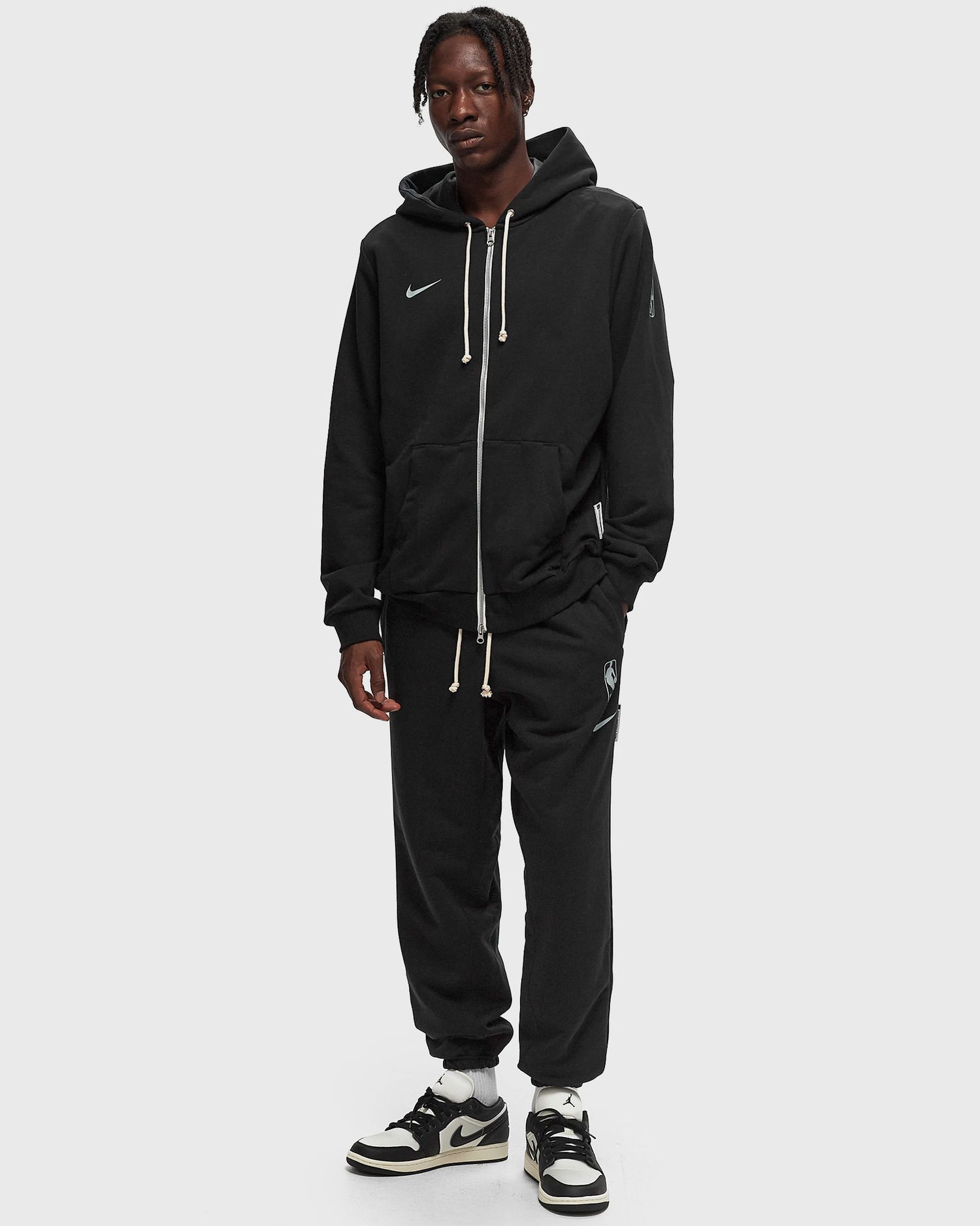 Tepláky Nike N31 DRI-FIT STANDARD ISSUE PANTS Čierna | FQ3464-010, 1