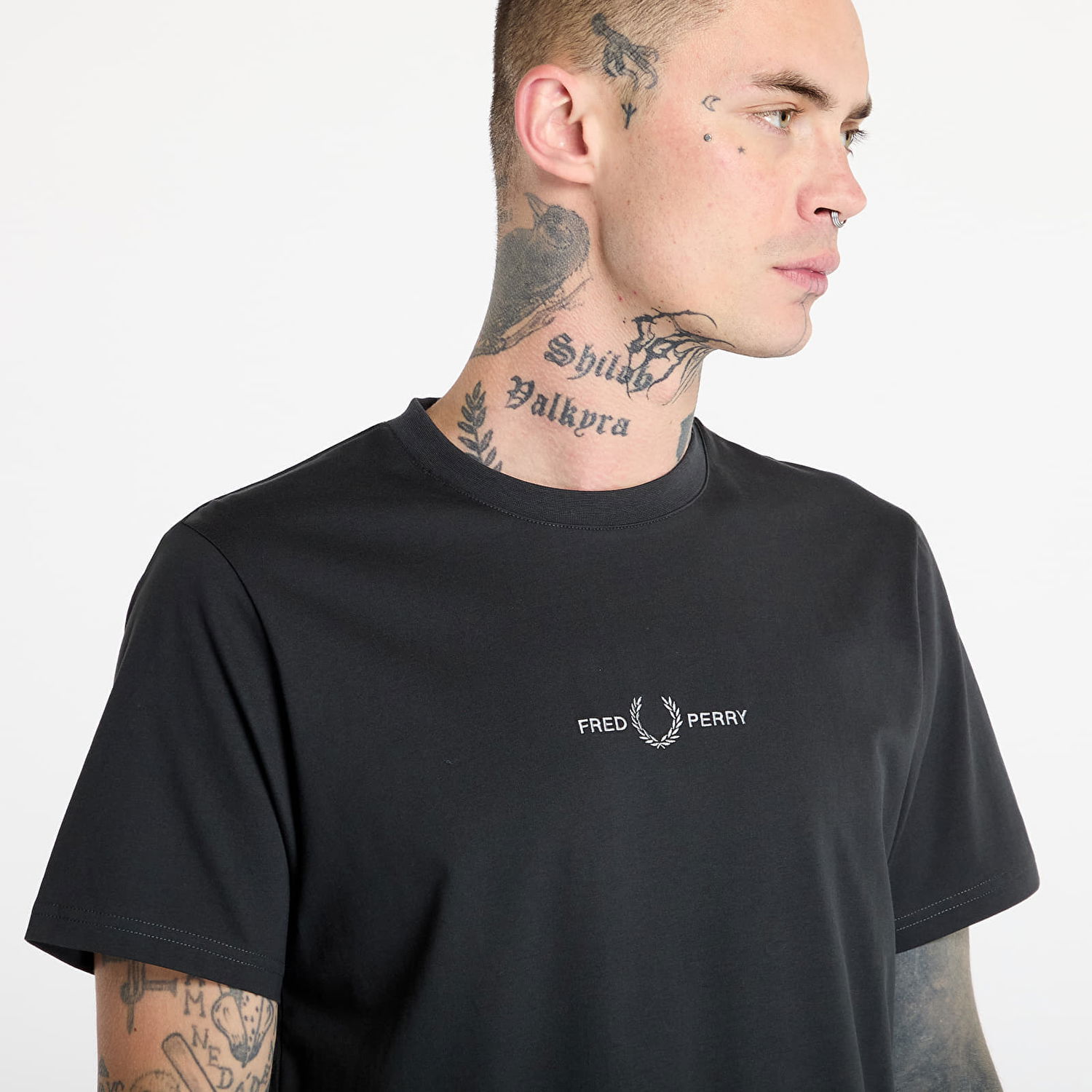 Tričko Fred Perry Embroidered Logo T-Shirt Čierna | M4580 297, 1