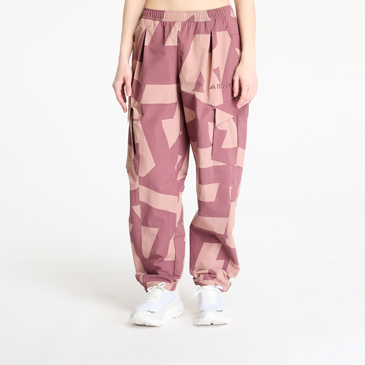 Cargo nohavice adidas Performance Terrex Xploric Printed Cargo Pants Fialová | JE9430, 0