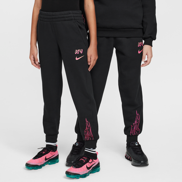 Tepláky Nike Kylian Mbappé Club Fleece Older Kids' Pants Čierna | HQ3686-010, 2
