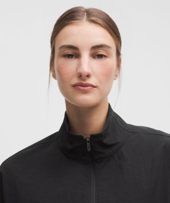 Vetrovka lululemon License to Train Oversize Woven Jacket Čierna | prod20001599, 9