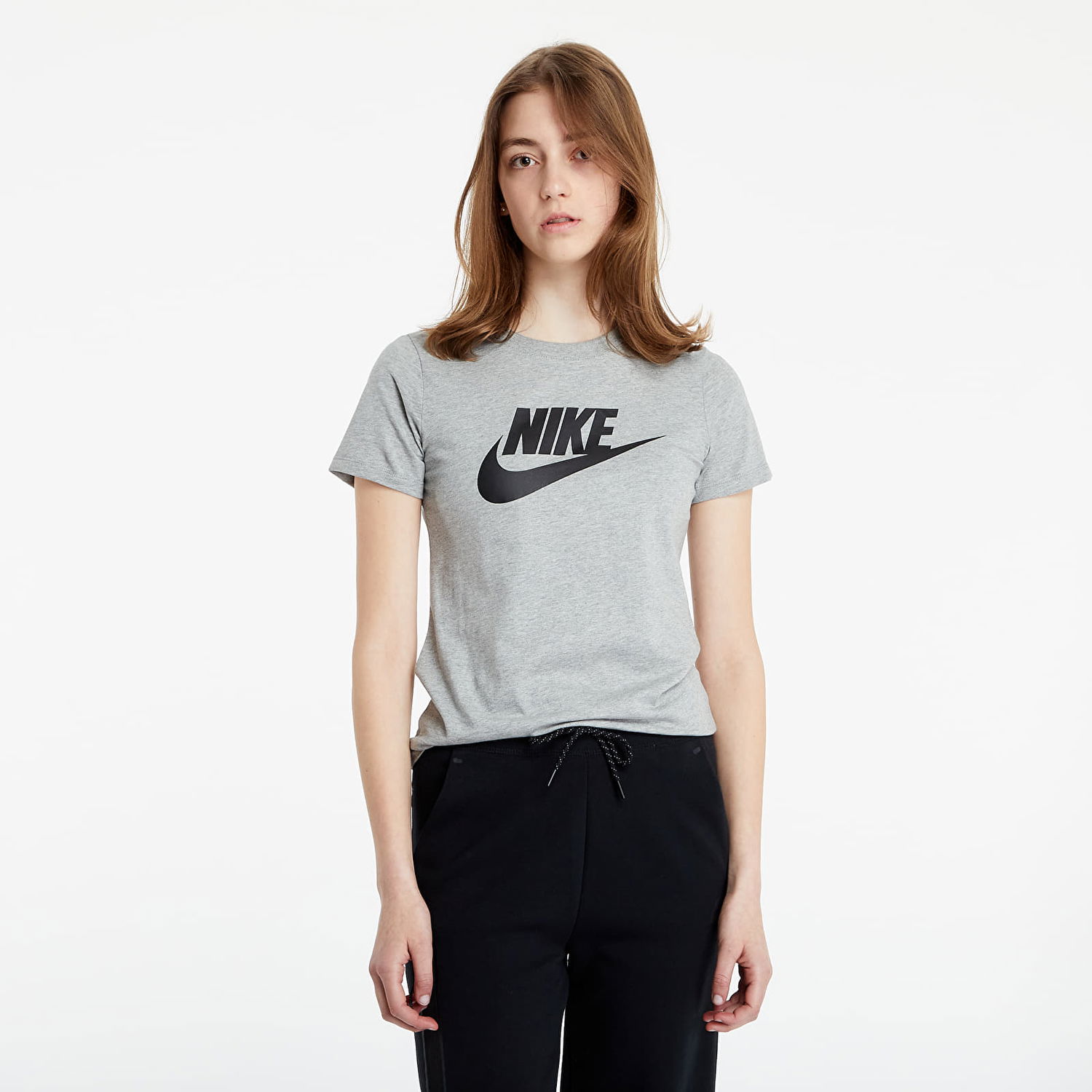 Tričko Nike Sportswear Essential Šedá | BV6169-063, 1
