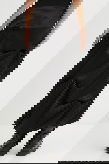 Sukňa GANNI Fluid Satin Jacquard Tuck Detail Long Midi Skirt Čierna | W0997, 2