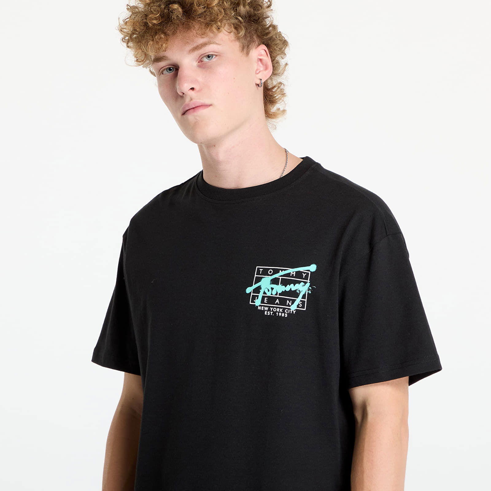 Regular Short-Sleeve Spray Tee Black