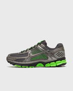 Zoom Vomero 5 SE "Metallic Pewter Green Strike"