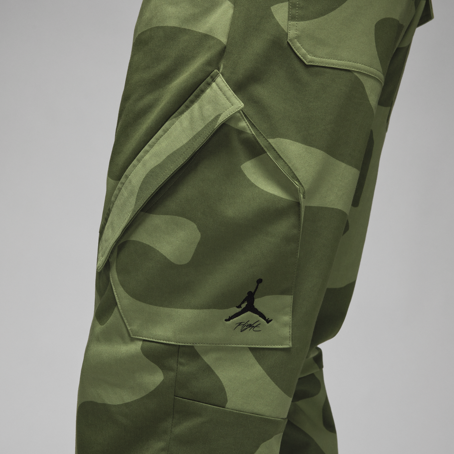 Nohavice Jordan Essentials Chicago Trousers Zelené | FD7455-340, 1