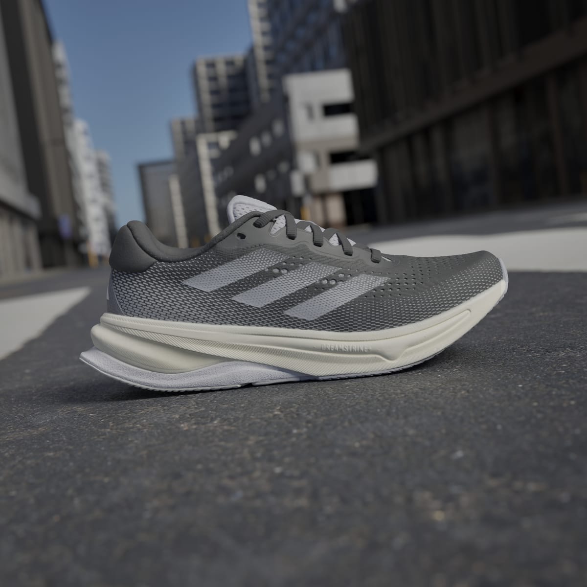 adidas SUPERNOVA SOLUTION W