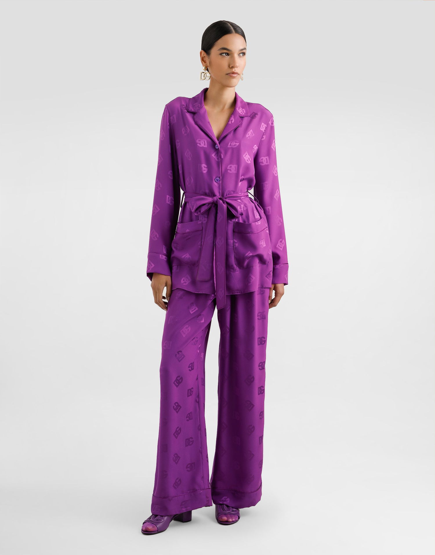 Nohavice Dolce & Gabbana Dolce & Gabbana Silk Jacquard Vanity Logo Pants Fialová | FTAMPTFJ1JOF0571, 1