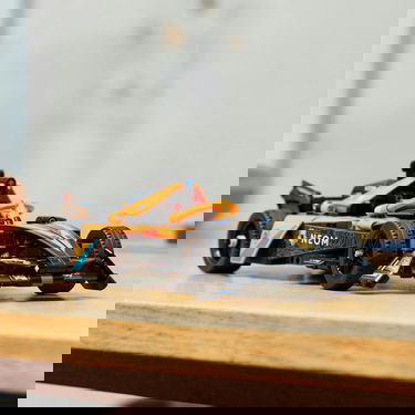 Zberateľské LEGO Technic 42169 NEOM McLaren Formula E Race Car Rôznofarebný | 42169LEG, 3