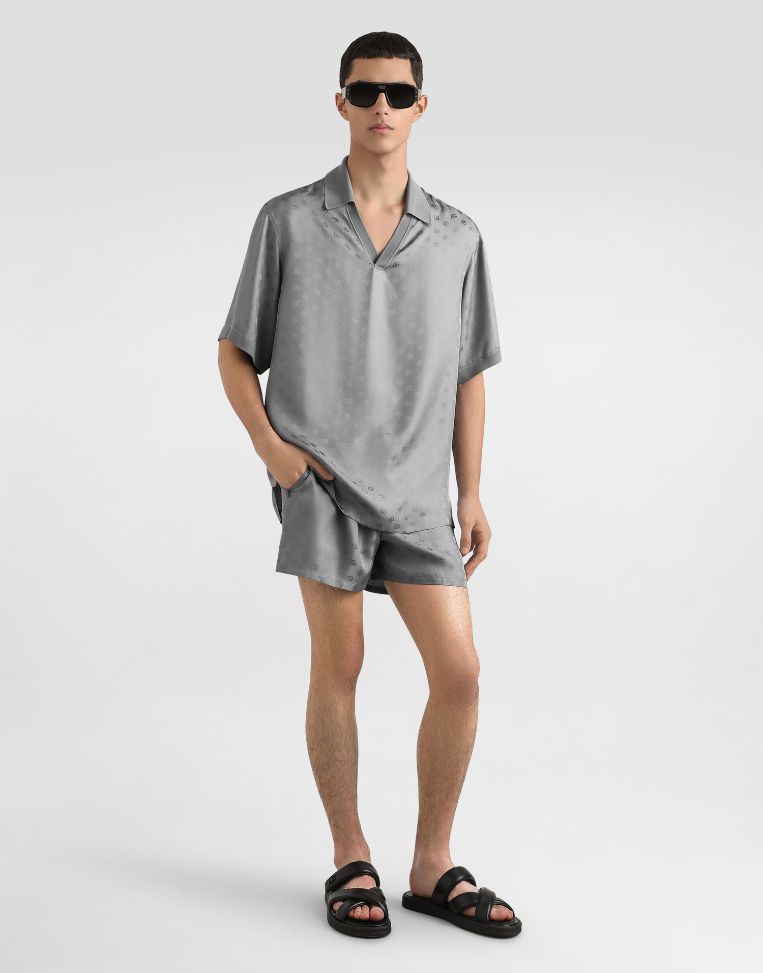 Šortky Dolce & Gabbana Dolce & Gabbana Jacquard Bermuda Shorts with DG Logo Šedá | GP12OTFJ1JYN0497, 1