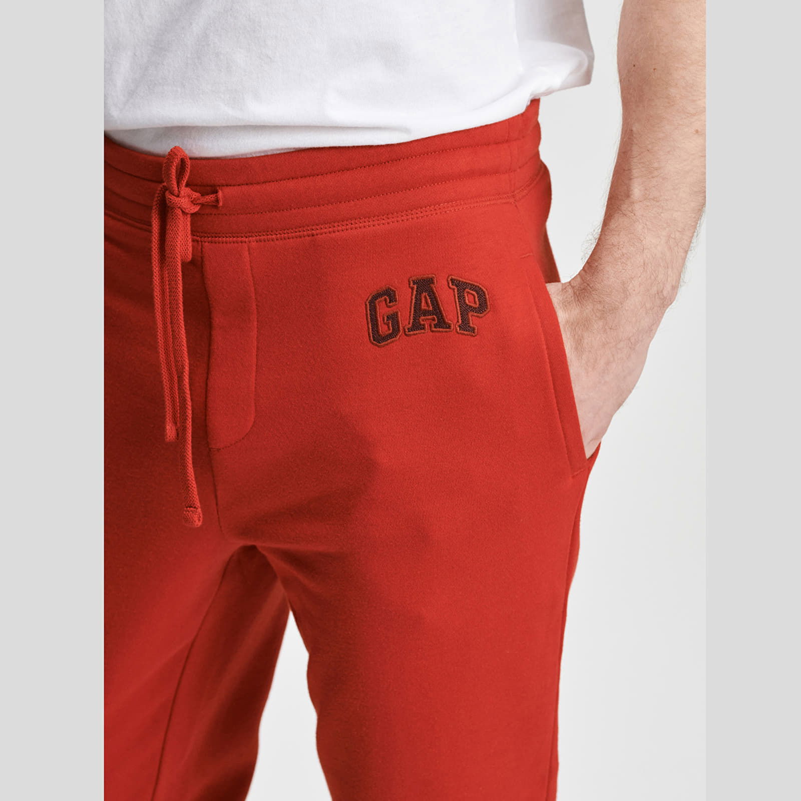 Logo Jogger Red XS