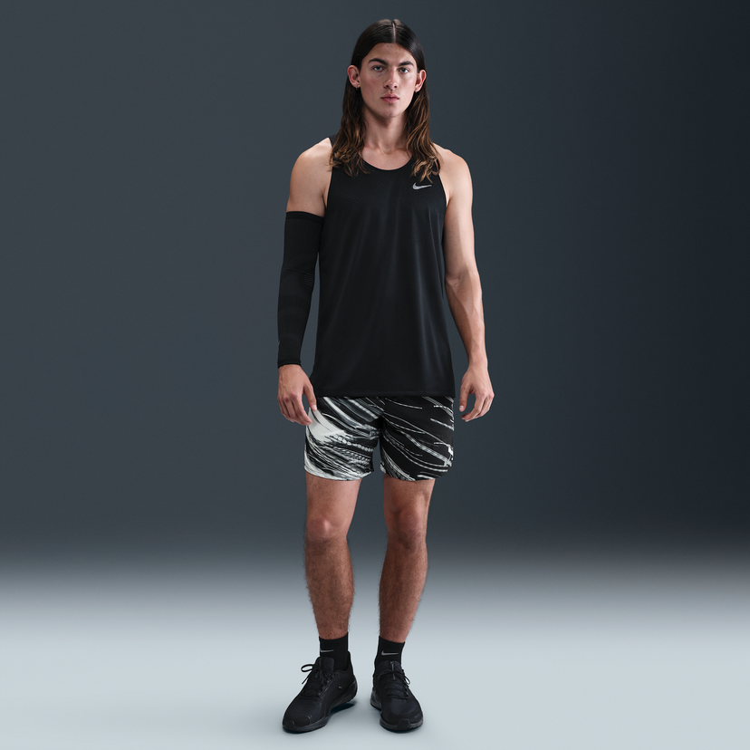 Šortky Nike 7" Dri-FIT Stride Running Shorts with Liner Čierna | IB7928-025