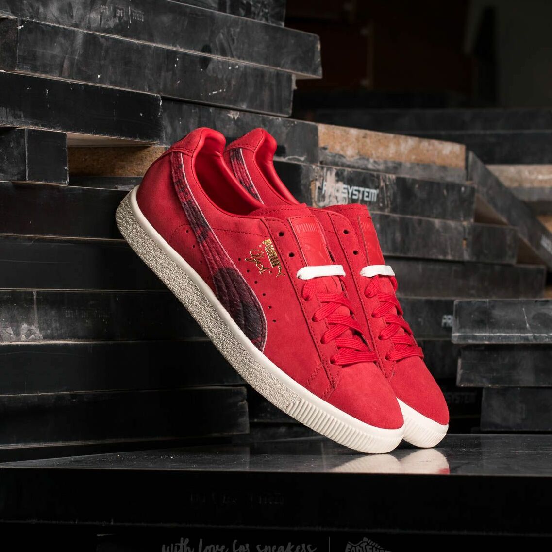 Tenisky a topánky Puma Clyde x Packer High Risk Red-Whisper White Červená | 36350702, 0